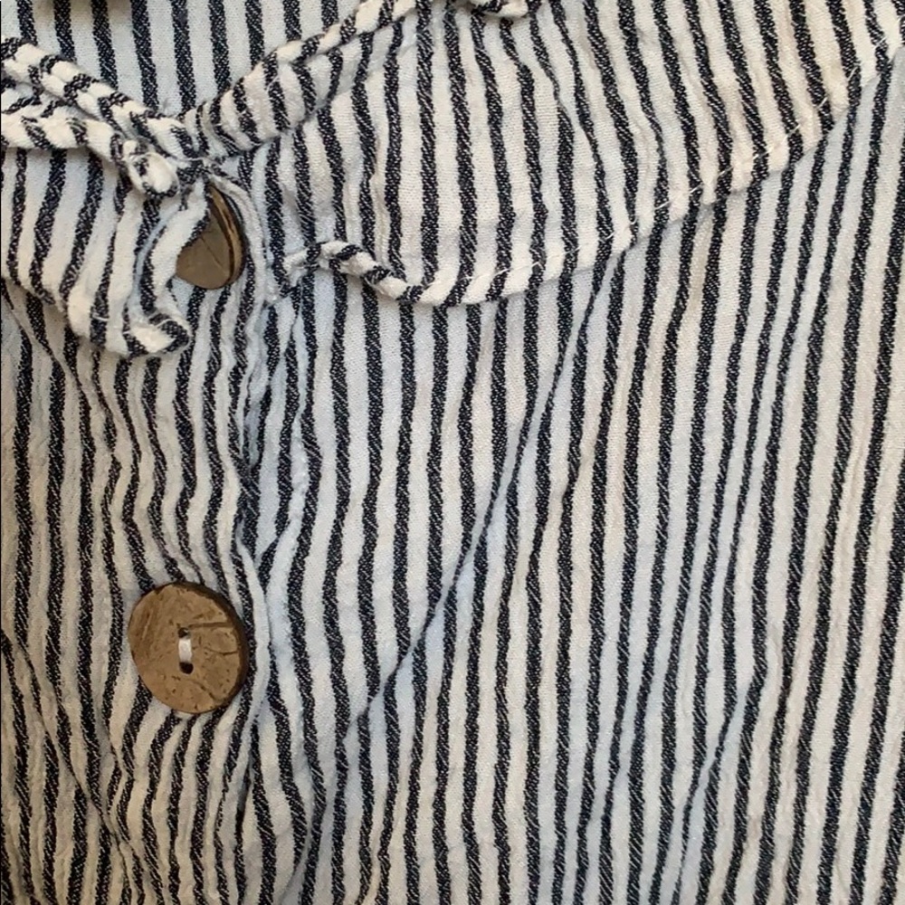 Universal Thread Crop Tank - Picture 3 of 4